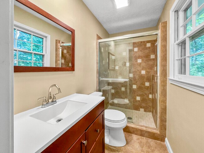 Building Photo - 5-Bed, 2.5-Bath Home with Deck & Covered P...