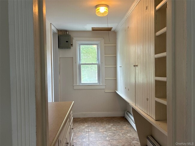 Building Photo - 5851 S Elm Ave