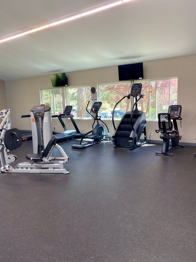 Building Photo - Furnished 2-Bedroom Condo with Great Amenities