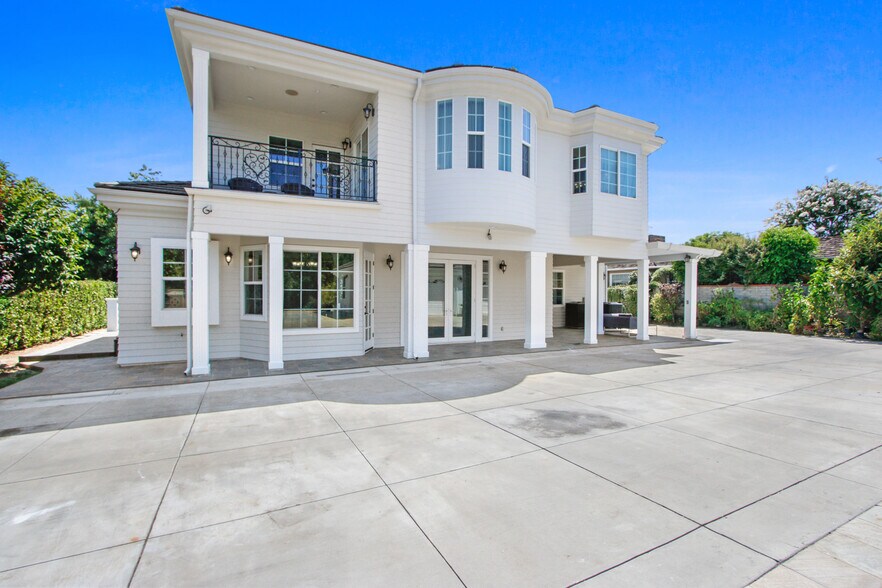 Building Photo - 1117 Encanto Dr