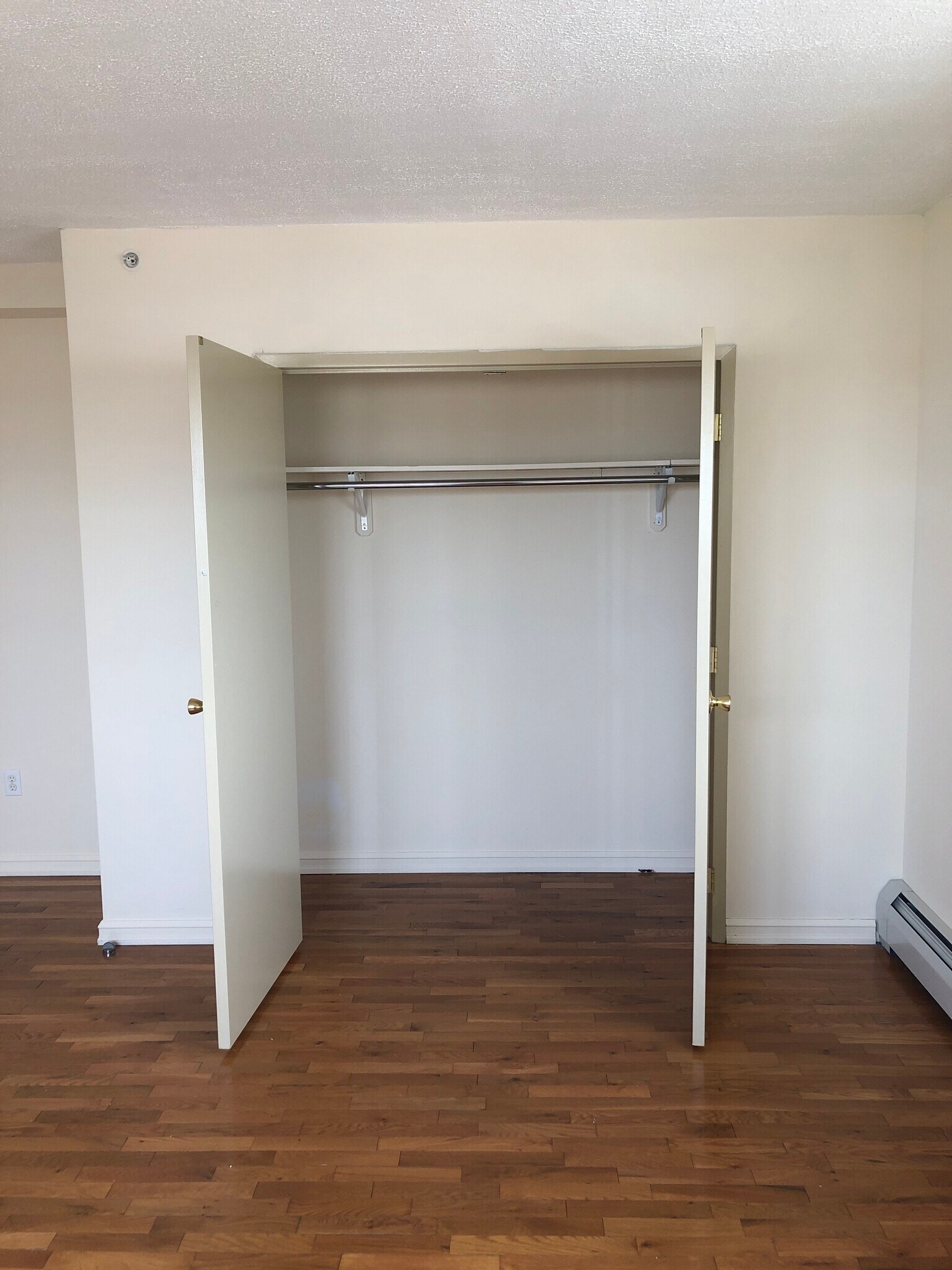 Building Photo - 14 Brooklyn Ave