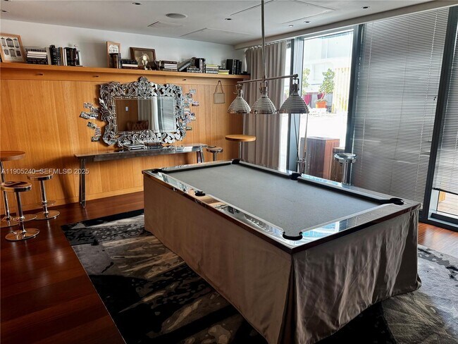 Building Photo - 1300 S Miami Ave