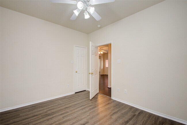 Building Photo - 5715 Afton Ridge Ln