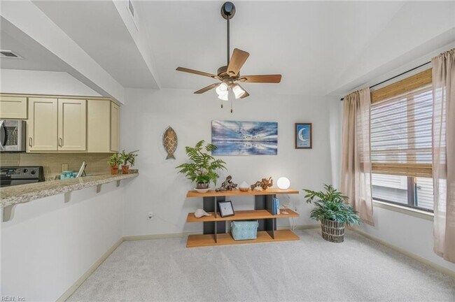 Building Photo - 2416 Loran Ct
