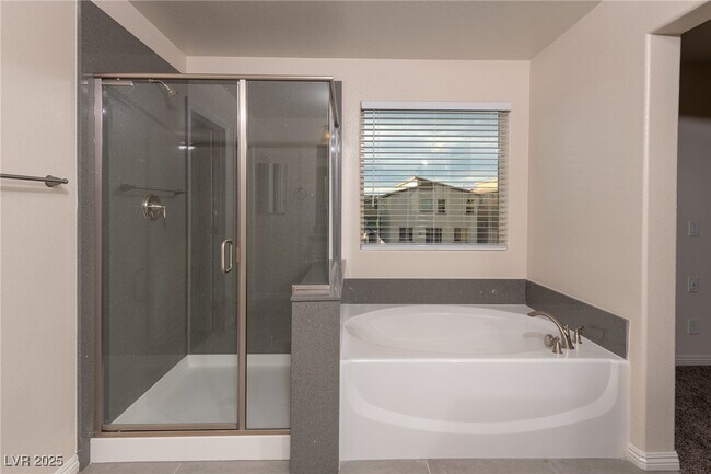 Building Photo - 2926 Caxton Grove Dr