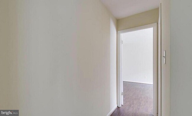 Building Photo - 3408 25th St S