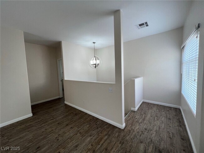 Building Photo - 2975 Bluegrass Ln