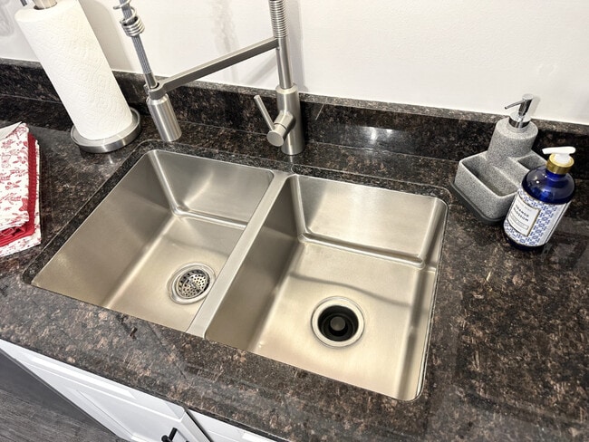 Building Photo - 1514 Northfield Meadows Blvd