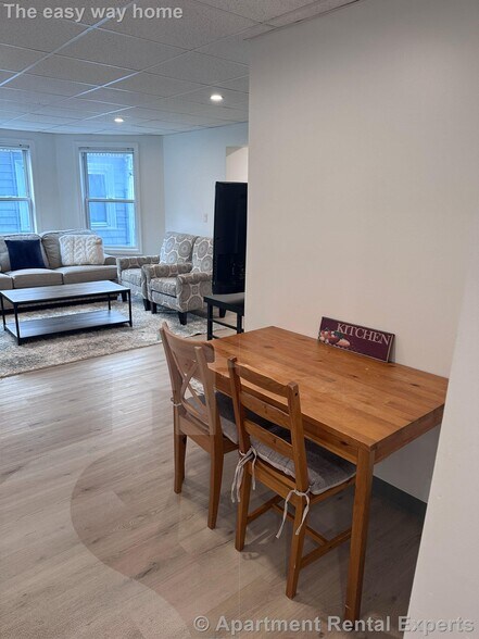 Building Photo - 301-303 Boston Ave Unit #2