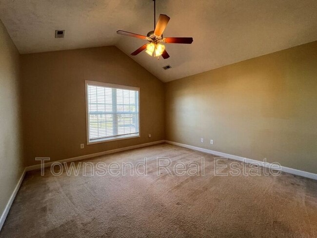 Building Photo - 1489 Mingary Ave