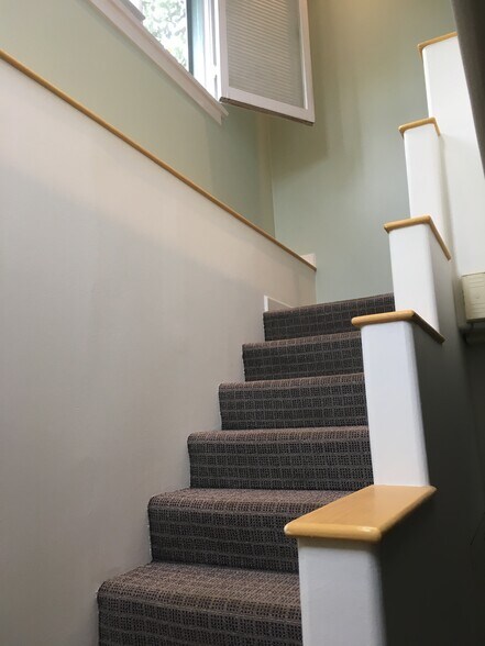 Stairs down to bonus room - 125 Brocadero Pl