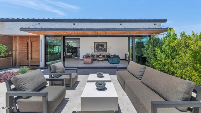 Building Photo - 5812 N 44th Pl