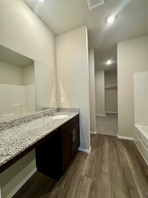 Building Photo - 3079 E Saline Aly