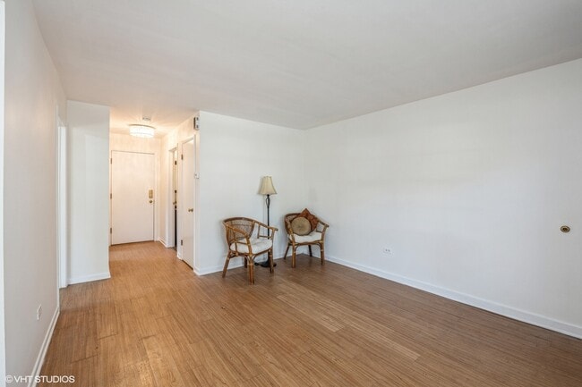 Building Photo - 541 Barnsdale Rd