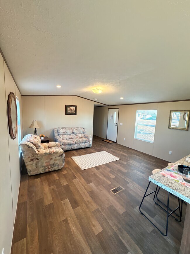 Building Photo - Fairfield Estates