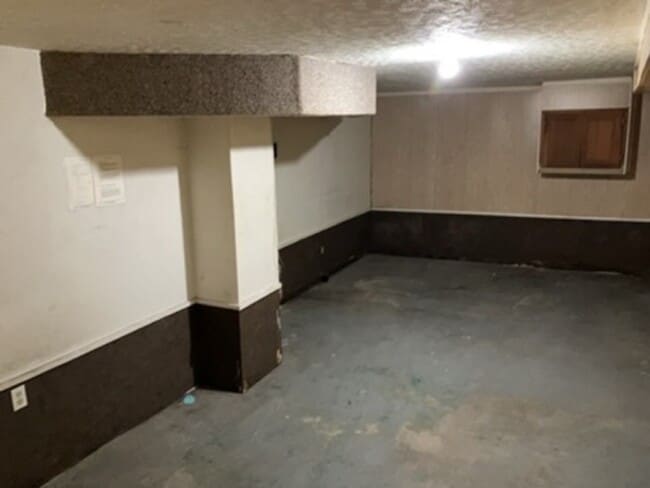 Building Photo - 237 Westwood Ave