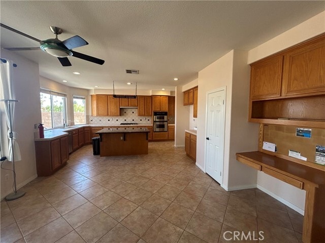 Building Photo - 831 Johnny Cash Dr