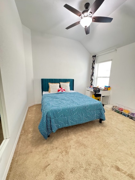 Building Photo - 1609 Harrongton Wy