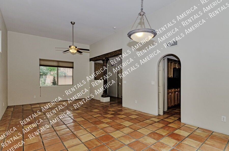 Building Photo - 2974 N Cardell Cir