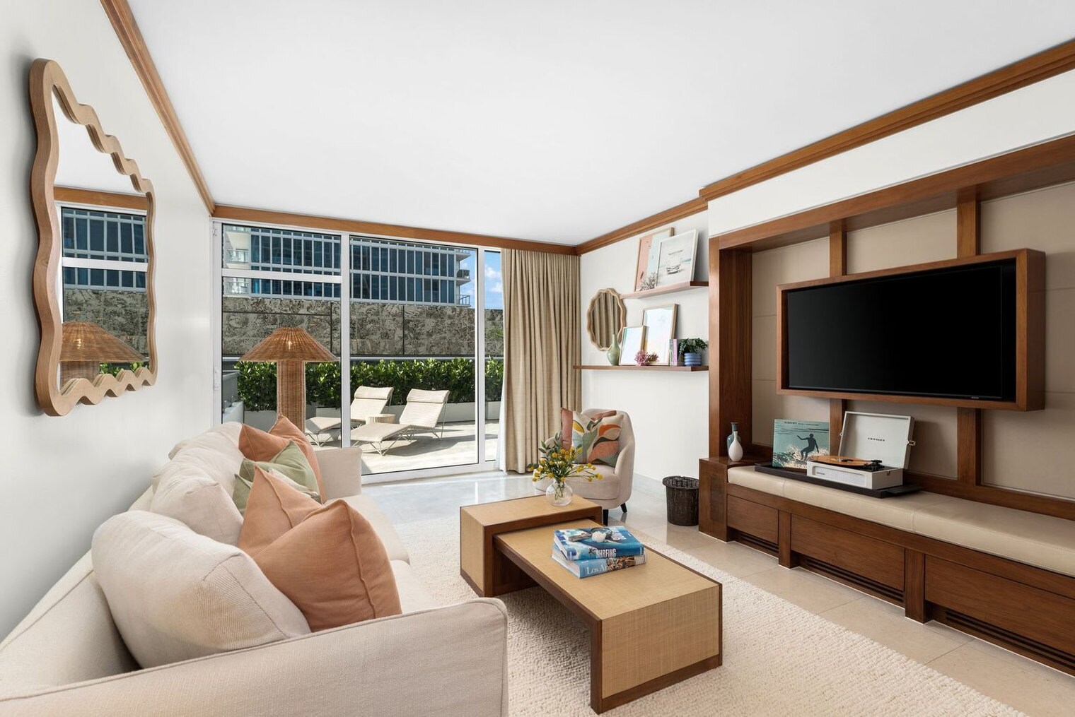 Building Photo - 6801 Collins Ave