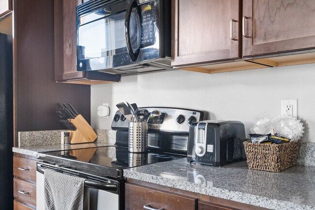 Building Photo - 235 S Delaware St