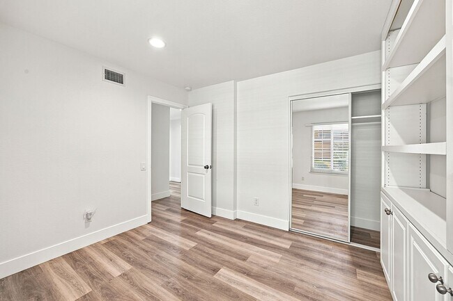 Building Photo - 17006 Countrypark Ln