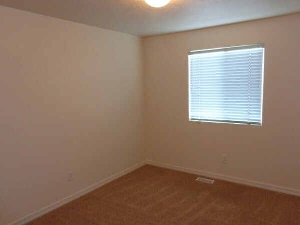 Building Photo - 13631 Clipper Ridge Way