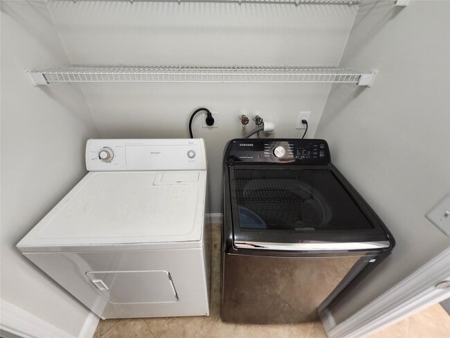 Building Photo - 18142 Murcott Blvd