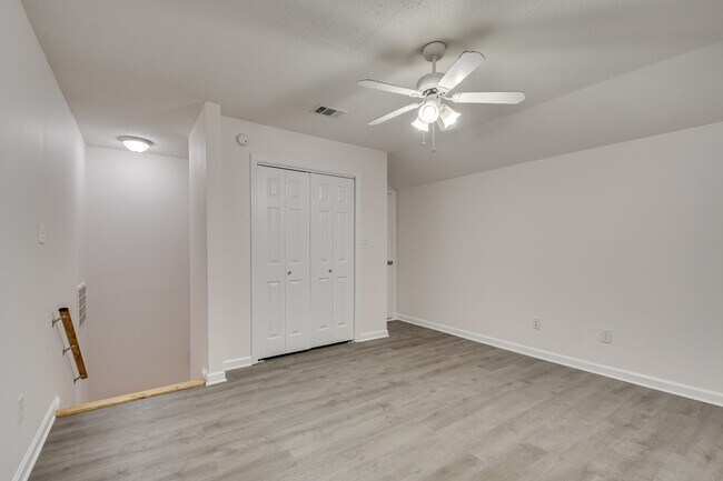 Building Photo - 513 Brians Way