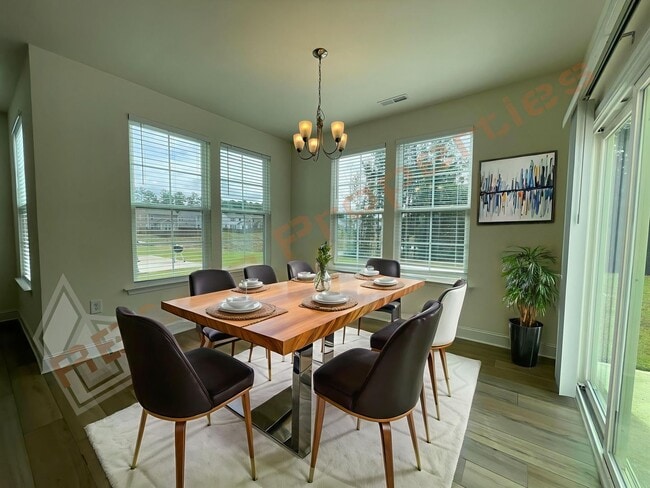 Building Photo - Great news! Application fee will be credited toward your first month’s rent upon lease is execute...