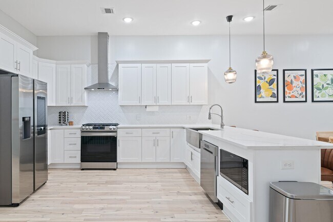 Building Photo - 260 Palisade Ave