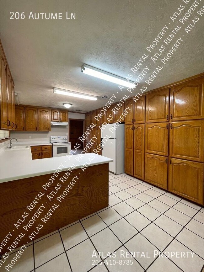 Building Photo - 206 Autume Ln