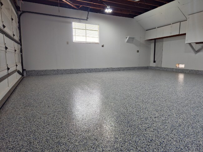 Building Photo - 1219 Essex Ln