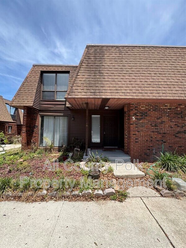Building Photo - 1836 N Crystal Lake Dr