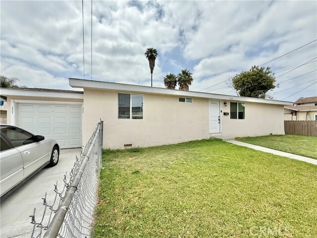 Building Photo - 20735 Roseton Ave