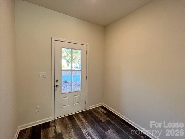 Building Photo - 574 N Broad St