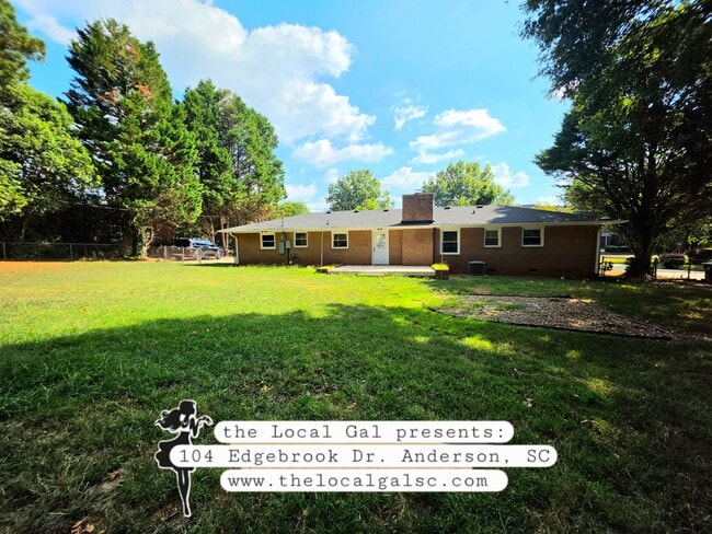 Building Photo - 104 Edgebrook Dr