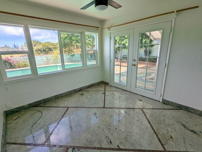 Building Photo - Kalama valley single level 4 bedroom home ...