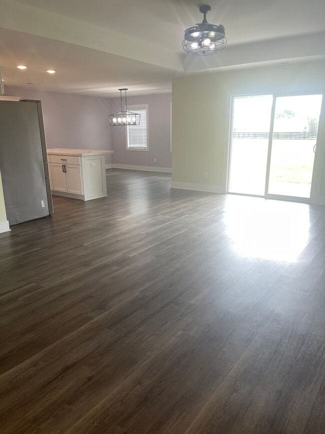 Building Photo - Welcome Home