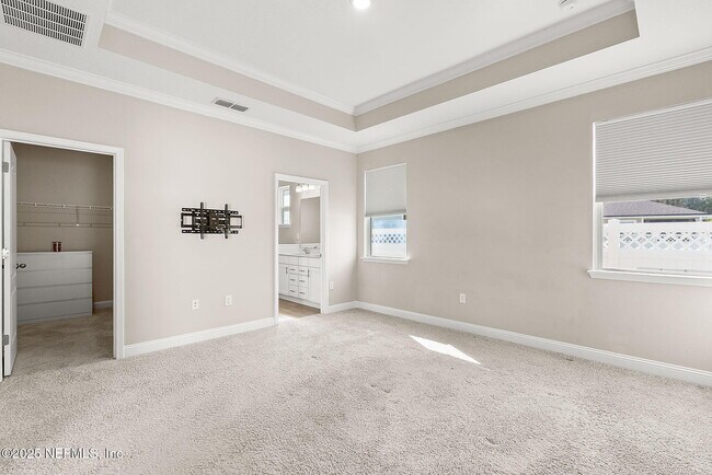 Building Photo - 42 Thistleton Wy