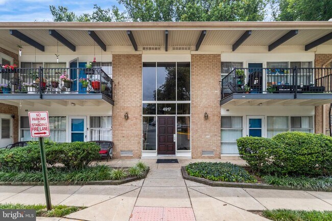 Building Photo - 4917 Americana Dr
