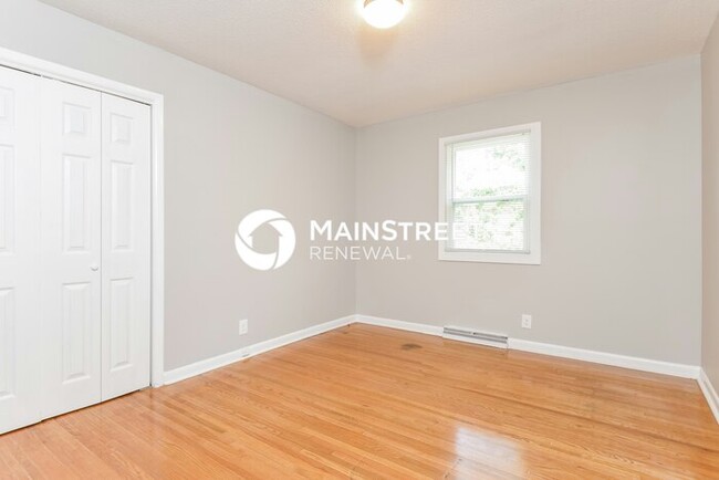 Building Photo - 2905 Westview Dr