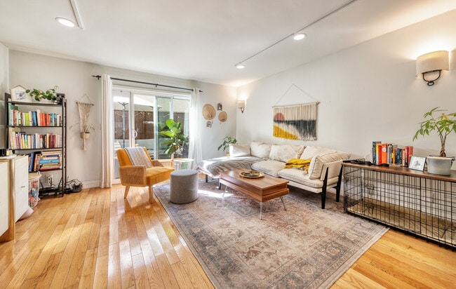 Building Photo - 2628 Kansas Ave