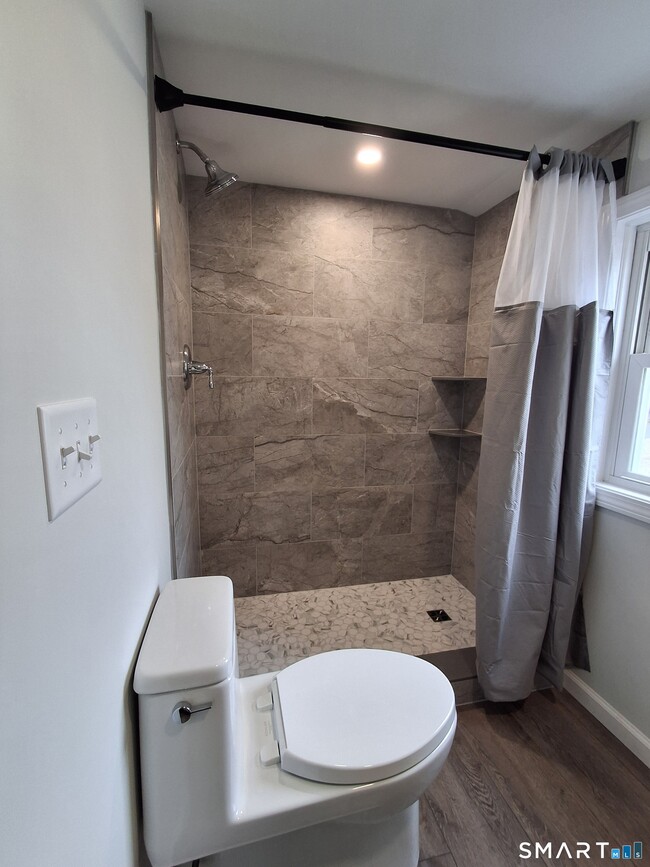 Building Photo - 78 West Ave