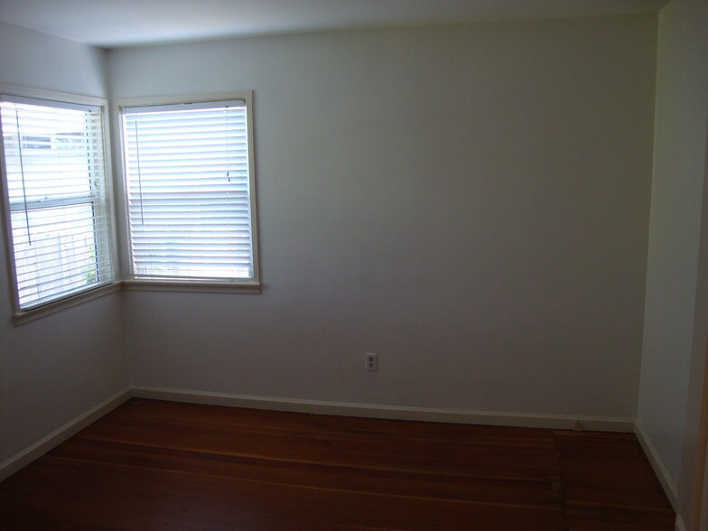 Bedroom #2 side wall - 812 Bard St