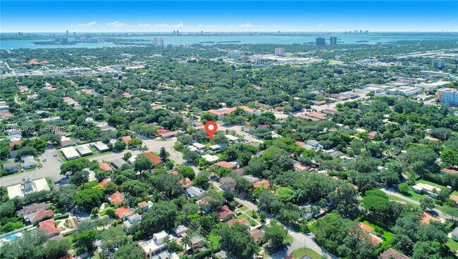 Building Photo - 8824 NE 2nd Ave