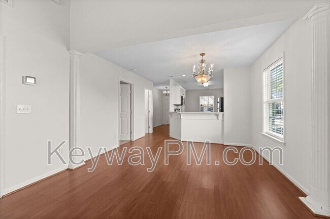 Building Photo - 189 Satomi Way