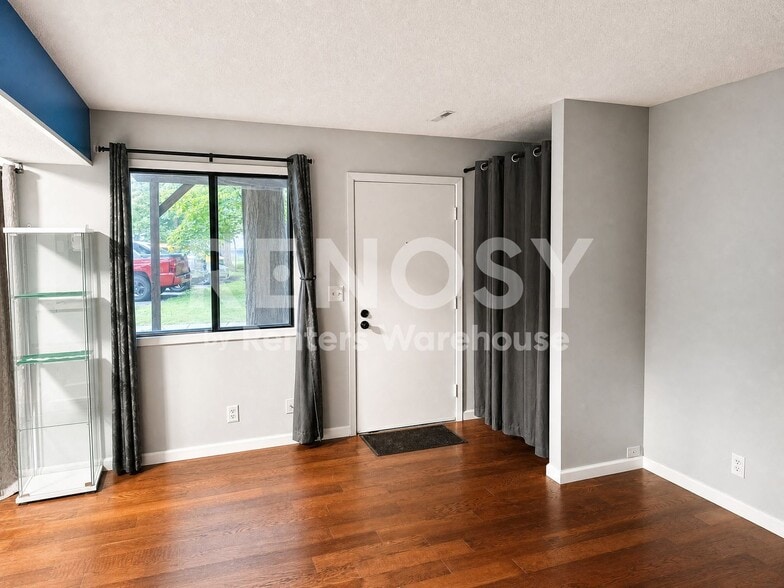 Building Photo - 2775 Upland Ct