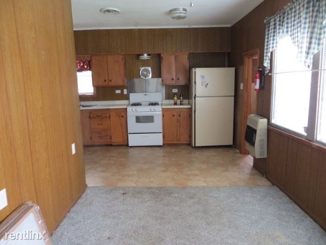 Building Photo - 3 br, 1.5 bath House - 244 Lower Myrick Rd