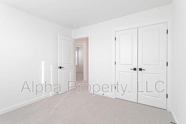 Building Photo - 1455 Darrowby Wy